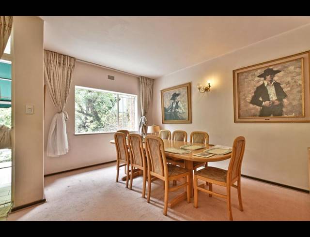 2 BEDROOM TOWNHOUSE FOR SALE IN SANDOWN